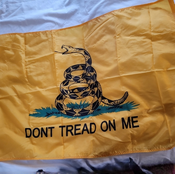 Gadsden Flag Dont Tread On Me Flag Banner-Libertarian Flag - Picture 4 of 5